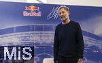 14.01.2025, Fussball, Pressekonferenz bei Red Bull in Salzburg, Jrgen Klopp (Global Head of Soccer bei Red Bull) stellt sich erstmals den Medien, im Hangar 7 am Salzburger Airport.  