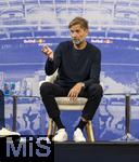 14.01.2025, Fussball, Pressekonferenz bei Red Bull in Salzburg, Jrgen Klopp (Global Head of Soccer bei Red Bull) stellt sich erstmals den Medien, im Hangar 7 am Salzburger Airport.  