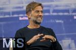 14.01.2025, Fussball, Pressekonferenz bei Red Bull in Salzburg, Jrgen Klopp (Global Head of Soccer bei Red Bull) stellt sich erstmals den Medien, im Hangar 7 am Salzburger Airport.  