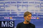 14.01.2025, Fussball, Pressekonferenz bei Red Bull in Salzburg, Jrgen Klopp (Global Head of Soccer bei Red Bull) stellt sich erstmals den Medien, im Hangar 7 am Salzburger Airport.  