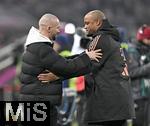 15.01.2025, Fussball 1. Bundesliga 2024/2025, 17. Spieltag,  FC Bayern Mnchen - TSG 1899 Hoffenheim, in der Allianz-Arena Mnchen. v.l. Trainer Christian Ilzer (Hoffenheim) und Trainer Vincent Kompany (FC Bayern Mnchen) begren sich

