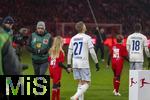 15.01.2025, Fussball 1. Bundesliga 2024/2025, 17. Spieltag,  FC Bayern Mnchen - TSG 1899 Hoffenheim, in der Allianz-Arena Mnchen.  Einlaufkinder und die Hoffenheimer Spieler. Andrei Kramaric (TSG 1899 Hoffenheim), Diadie Samassekou (TSG 1899 Hoffenheim), 