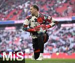 18.01.2025, Fussball 1. Bundesliga 2024/2025, 18. Spieltag,  FC Bayern Mnchen - VfL Wolfsburg, in der Allianz-Arena Mnchen. Torwart Manuel Neuer (FC Bayern Mnchen) beim Aufwrmen

