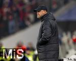 18.01.2025, Fussball 1. Bundesliga 2024/2025, 18. Spieltag,  FC Bayern Mnchen - VfL Wolfsburg, in der Allianz-Arena Mnchen. Trainer Ralph Hasenhttl (Wolfsburg) knurrig