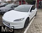 10.01.2025, Memmingen im Allgu, TESLA, Ein Tesla Model 3 Highland Baujahr 2024.