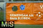 28.01.2025, Frauenfussball-Aktion: Mdchen an den Ball, Kooperation mit dem FC Bayern Mnchen, Mdchen-Training am Vereinsgelnde FT Gern Mnchen,  Torwandschiessen, Gemeinsam am Ball bleiben