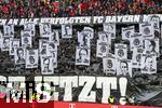 01.02.2025, Fussball 1. Bundesliga 2024/2025, 20. Spieltag,  FC Bayern Mnchen - Holstein Kiel, in der Allianz-Arena Mnchen. FC Bayern-Fans mit Choreographie zum Holocaust-Gedenktag:  Dabei bildeten die Fans in der Sdkurve Motive von verfolgten FC Bayern-Mitgliedern mittels vielen Bannern ab. Umrahmt wurden diese von zwei Transparenten mit dem Schriftzug: ?In Gedenken an die verfolgten FC Bayern-Mitglieder, Nie Wieder ist Jetzt!