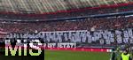 01.02.2025, Fussball 1. Bundesliga 2024/2025, 20. Spieltag,  FC Bayern Mnchen - Holstein Kiel, in der Allianz-Arena Mnchen. FC Bayern-Fans mit Choreographie zum Holocaust-Gedenktag:  Dabei bildeten die Fans in der Sdkurve Motive von verfolgten FC Bayern-Mitgliedern mittels vielen Bannern ab. Umrahmt wurden diese von zwei Transparenten mit dem Schriftzug: ?In Gedenken an die verfolgten FC Bayern-Mitglieder, Nie Wieder ist Jetzt! 