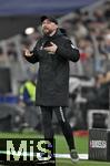 07.02.2025, Fussball 1. Bundesliga 2024/2025, 21. Spieltag,  FC Bayern Mnchen - SV Werder Bremen, in der Allianz-Arena Mnchen.   Der Trainer des heutigen Tages Patrick Kohlmann (Werder Bremen) gestikuliert,

