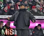 07.02.2025, Fussball 1. Bundesliga 2024/2025, 21. Spieltag,  FC Bayern Mnchen - SV Werder Bremen, in der Allianz-Arena Mnchen.   Trainer Vincent Kompany (FC Bayern Mnchen) ist ratlos

