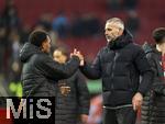 07.02.2025, Fussball 1. Bundesliga 2024/2025, 21. Spieltag,  FC Bayern Mnchen - SV Werder Bremen, in der Allianz-Arena Mnchen. v.li: Lois Openda (RB Leipzig) und Trainer Marco Rose (RB Leipzig) nach dem Spiel nachdenklich  