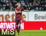 14.02.2025, Fussball 1. Bundesliga 2024/2025, 22. Spieltag, FC Augsburg - RB Leipzig, in der WWK-Arena Augsburg, Kevin Kampl (RB Leipzig) in Rage
 

