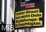 15.02.2024, Demonstration gegen AfD-Wahlkampfveranstaltung in Dsseldorf. Wahlkampfplakat mit Christian Lindner (Spitzenkandidat der FDP) und dem Slogan ?Vater Staat ist nicht Dein Erziehungsberechtigter.?, darauf ein Sticker von Die PARTEI mit Text ?Halt die Fresse!?.