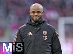 23.02.2025, Fussball 1. Bundesliga 2024/2025, 23. Spieltag,  FC Bayern Mnchen - Eintracht Frankfurt, in der Allianz-Arena Mnchen. Trainer Vincent Kompany (FC Bayern Mnchen) vor dem Spiel guter Dinge

