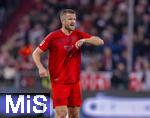 23.02.2025, Fussball 1. Bundesliga 2024/2025, 23. Spieltag,  FC Bayern Mnchen - Eintracht Frankfurt, in der Allianz-Arena Mnchen. Eric Dier (FC Bayern Mnchen) in Rage