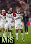 23.02.2025, Fussball 1. Bundesliga 2024/2025, 23. Spieltag,  FC Bayern Mnchen - Eintracht Frankfurt, in der Allianz-Arena Mnchen. v.l. Nnamdi Collins (Eintracht Frankfurt) und Ellyes Skhiri (Eintracht Frankfurt) sind enttuscht.