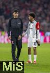 23.02.2025, Fussball 1. Bundesliga 2024/2025, 23. Spieltag,  FC Bayern Mnchen - Eintracht Frankfurt, in der Allianz-Arena Mnchen. Nathaniel Brown (Eintracht Frankfurt) ist nach dem Spiel enttuscht.