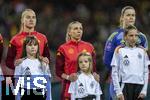 25.02.2025, UEFA Women's Nations League 2024/25, 2. Spieltag, Deutschland - sterreich, im Max-Morlock-Stadion in Nrnberg. v.li: Janina Minge  (Deutschland), Elisa Sen (Deutschland) , Torhterin Stina Johannes (Deutschland),