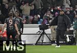 28.02.2025, Fussball 1. Bundesliga 2024/2025, 24. Spieltag,  VfB Stuttgart - FC Bayern Mnchen, in der MHP-Arena Stuttgart. Jubel FC Bayern Mnchen zum Tor zum 1:3, (L-R) Harry Kane (Bayern Mnchen), Torschtze Kingsley Coman (Bayern Mnchen) und Trainer Vincent Kompany (Bayern Mnchen)

