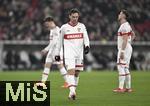 28.02.2025, Fussball 1. Bundesliga 2024/2025, 24. Spieltag,  VfB Stuttgart - FC Bayern Mnchen, in der MHP-Arena Stuttgart. (L-R) Angelo Stiller (VfB Stuttgart), Jacob Bruun Larsen (Stuttgart) und Ermedin Demirovic (VfB Stuttgart) enttuscht

