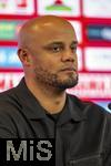 28.02.2025, Fussball 1. Bundesliga 2024/2025, 24. Spieltag,  VfB Stuttgart - FC Bayern Mnchen, in der MHP-Arena Stuttgart. Pressekonferenz nach dem Spiel, Trainer Vincent Kompany (FC Bayern Mnchen) 