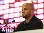 28.02.2025, Fussball 1. Bundesliga 2024/2025, 24. Spieltag,  VfB Stuttgart - FC Bayern Mnchen, in der MHP-Arena Stuttgart. Pressekonferenz nach dem Spiel, Trainer Vincent Kompany (FC Bayern Mnchen) 