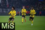 04.03.2025, Fussball UEFA Champions League 2024/2025, Achtelfinale, Borussia Dortmund - Lille OSC, im Signal-Iduna-Park, Karim Adeyemi (Borussia Dortmund) freut sich ber das Tor zum 1:0, Jamie Gittens (Borussia Dortmund)


