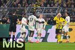 04.03.2025, Fussball UEFA Champions League 2024/2025, Achtelfinale, Borussia Dortmund - Lille OSC, im Signal-Iduna-Park, Hkon Haraldsson (OSC Lille) freut sich ber das Tor zum 1:1, Julian Ryerson (Borussia Dortmund)


