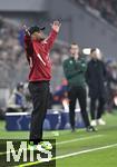 05.03.2025,  Fussball UEFA Champions League 2024/2025: Achtelfinale, FC Bayern Mnchen - Bayer 04 Leverkusen, in der Allianz-Arena Mnchen. Trainer Vincent Kompany (Bayern Mnchen)
  

