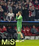 05.03.2025,  Fussball UEFA Championsleague 2024/2025: Achtelfinale, FC Bayern Mnchen - Bayer Leverkusen, in der Allianz-Arena Mnchen.  Torwart Manuel Neuer (FC Bayern Mnchen) muss mit einer Verletzung seiner rechten Wade aus dem Spiel gehen.