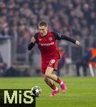 05.03.2025,  Fussball UEFA Championsleague 2024/2025: Achtelfinale, FC Bayern Mnchen - Bayer Leverkusen, in der Allianz-Arena Mnchen.  Florian Wirtz (Leverkusen) am Ball 