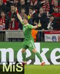 05.03.2025,  Fussball UEFA Championsleague 2024/2025: Achtelfinale, FC Bayern Mnchen - Bayer Leverkusen, in der Allianz-Arena Mnchen. Torwart Jonas Urbig (FC Bayern Mnchen) 