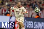 05.03.2025,  Fussball UEFA Championsleague 2024/2025: Achtelfinale, FC Bayern Mnchen - Bayer Leverkusen, in der Allianz-Arena Mnchen. Leroy Sane (Bayern Mnchen) am Ball 