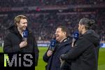 05.03.2025,  Fussball UEFA Championsleague 2024/2025: Achtelfinale, FC Bayern Mnchen - Bayer Leverkusen, in der Allianz-Arena Mnchen. v.li: v.li: Sportdirektor Simon Rolfes (Leverkusen), Sportvorstand Max Eberl (Bayern Mnchen) beim TV-Interview.