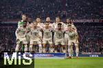 05.03.2025,  Fussball UEFA Championsleague 2024/2025: Achtelfinale, FC Bayern Mnchen - Bayer Leverkusen, in der Allianz-Arena Mnchen. Mannschaftsfoto Bayern mit Torwart Manuel Neuer (FC Bayern Mnchen), Dayot Upamecano (FC Bayern Mnchen), Min-jae Kim (Bayern Mnchen, Minjae Kim), Konrad Laimer (FC Bayern Mnchen), Leon Goretzka (FC Bayern Mnchen), Michael Olise (FC Bayern Mnchen), vorne v.li: Alphonso Davies (FC Bayern Mnchen), Harry Kane (FC Bayern Mnchen), Jamal Musiala (FC Bayern Mnchen), Kingsley Coman (FC Bayern Mnchen), Joshua Kimmich (FC Bayern Mnchen)
