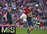 08.03.2025, Fussball 1. Bundesliga 2024/2025, 25. Spieltag,  FC Bayern Mnchen - VfL Bochum, in der Allianz-Arena Mnchen. Thomas Mller (FC Bayern Mnchen) Kopfball 

