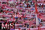 08.03.2025, Fussball 1. Bundesliga 2024/2025, 25. Spieltag,  FC Bayern Mnchen - VfL Bochum, in der Allianz-Arena Mnchen.  Bayernfans schwenken ihre Fanschals.