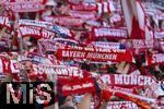 08.03.2025, Fussball 1. Bundesliga 2024/2025, 25. Spieltag,  FC Bayern Mnchen - VfL Bochum, in der Allianz-Arena Mnchen.  Bayernfans schwenken ihre Fanschals.