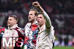 11.03.2025, Fussball UEFA Champions League 2024/2025, Achtelfinale, Bayer 04 Leverkusen - FC Bayern Mnchen, in der BayArena, Harry Kane (FC Bayern Mnchen), Serge Gnabry (FC Bayern Mnchen), Thomas Mller (FC Bayern Mnchen)


