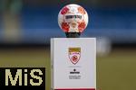 01.03.2025, Fussball Admiral 2.Liga sterreich 2024/2025, SW Bregenz - FC Liefering, in Bregenz im ImmoAgentur Stadion, Der offizielle Spielball von Derbystar liegt auf der Stele bereit.