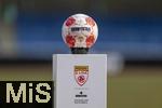 01.03.2025, Fussball Admiral 2.Liga sterreich 2024/2025, SW Bregenz - FC Liefering, in Bregenz im ImmoAgentur Stadion, Der offizielle Spielball von Derbystar liegt auf der Stele bereit.
