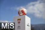 01.03.2025, Fussball Admiral 2.Liga sterreich 2024/2025, SW Bregenz - FC Liefering, in Bregenz im ImmoAgentur Stadion, Der offizielle Spielball von Derbystar liegt auf der Stele bereit.