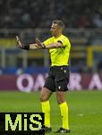 16.04.2025,  Fussball UEFA Championsleague 2024/2025: Viertelfinale Rckspiel, Inter Mailand - FC Bayern Mnchen, im Giuseppe Meazza Stadion (Mailand), Schiedsrichter Slavko Vincic (SLO)