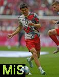 26.04.2025, Fussball 1. Bundesliga 2024/2025, 31. Spieltag,  FC Bayern Mnchen - 1.FSV Mainz 05, in der Allianz-Arena Mnchen. Min-jae Kim (Bayern Mnchen, Minjae Kim) am Ball,


