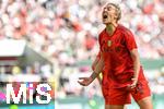 Carolin Simon (30 FC Bayern) jubelt ber das Tor zum 2-0 beim DFB Pokalfinale FC Bayern Mnchen -SV Werder Bremen am 01.05.2025 in Kln.
