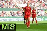 Carolin Simon (30 FC Bayern) jubelt ber das Tor zum 2-0 beim DFB Pokalfinale FC Bayern Mnchen -SV Werder Bremen am 01.05.2025 in Kln.
