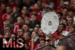 03.05.2025, Fussball 1. Bundesliga 2024/2025, 32. Spieltag, RB Leipzig - FC Bayern Mnchen, in der Red Bull Arena Leipzig, Die Meisterschale abgewandelt im Bayernblock


