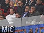 03.05.2025, Fussball 1. Bundesliga 2024/2025, 32. Spieltag, RB Leipzig - FC Bayern Mnchen, in der Red Bull Arena Leipzig, Sportvorstand Max Eberl (Bayern Mnchen) , Vorstandsvorsitzender Jan-Christian Dreesen (FC Bayern Mnchen) und Prsident Herbert Hainer (FC Bayern) nachdenklich.


