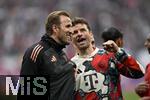 03.05.2025, Fussball 1. Bundesliga 2024/2025, 32. Spieltag, RB Leipzig - FC Bayern Mnchen, in der Red Bull Arena Leipzig, Harry Kane (FC Bayern Mnchen) und Thomas Mller (FC Bayern Mnchen) 



