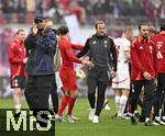 03.05.2025, Fussball 1. Bundesliga 2024/2025, 32. Spieltag, RB Leipzig - FC Bayern Mnchen, in der Red Bull Arena Leipzig, Trainer Vincent Kompany (FC Bayern Mnchen) nachdenklich nach dem Spiel.


